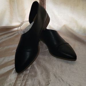 Universal Thread Cut Out Bootie